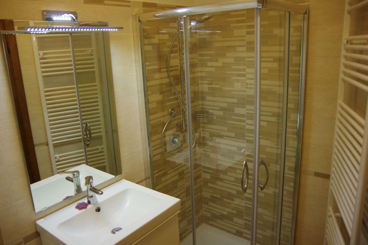 La Piccola Oasi Toscana Apartment Бани ди Лука Екстериор снимка